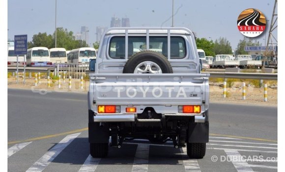 Acheter Import Voiture Toyota Land Cruiser Autre à Import - Dubai, Anse-la-Raye Acheter Import Voiture Toyota Land Cruiser Autre à Import - Dubai, Anse-la-Raye