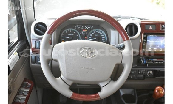 Acheter Import Voiture Toyota Land Cruiser Autre à Import - Dubai, Anse-la-Raye Acheter Import Voiture Toyota Land Cruiser Autre à Import - Dubai, Anse-la-Raye