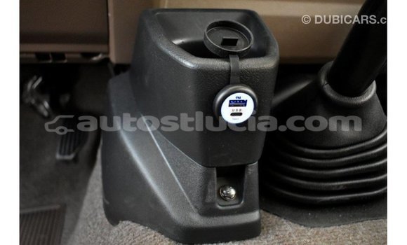 Acheter Import Voiture Toyota Land Cruiser Autre à Import - Dubai, Anse-la-Raye Acheter Import Voiture Toyota Land Cruiser Autre à Import - Dubai, Anse-la-Raye