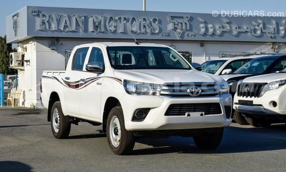 Acheter Import Voiture Toyota Hilux Blanc à Import - Dubai, Anse-la-Raye Acheter Import Voiture Toyota Hilux Blanc à Import - Dubai, Anse-la-Raye