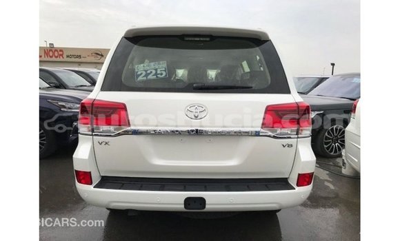 Buy Import Toyota Land Cruiser White Car in Import - Dubai in Anse-la-Raye Buy Import Toyota Land Cruiser White Car in Import - Dubai in Anse-la-Raye