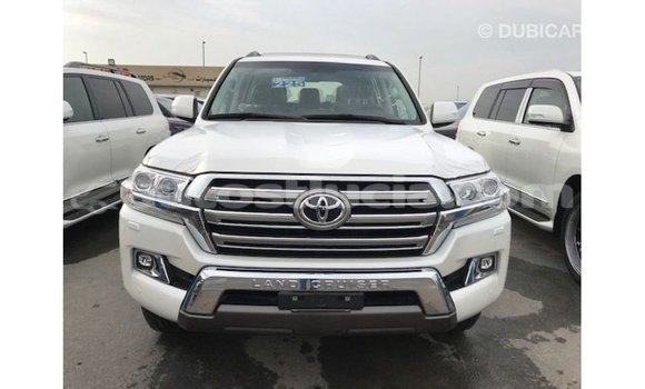 Buy Import Toyota Land Cruiser White Car in Import - Dubai in Anse-la-Raye Buy Import Toyota Land Cruiser White Car in Import - Dubai in Anse-la-Raye