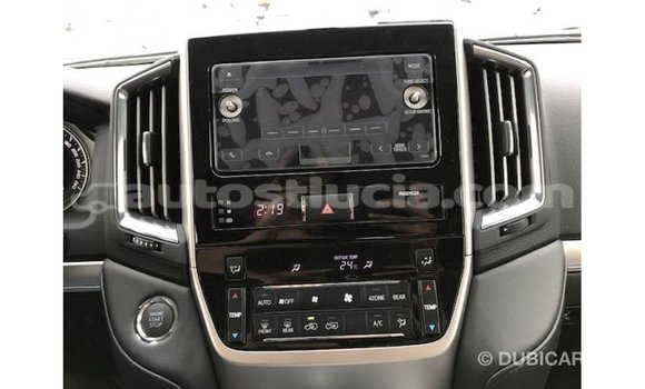 Buy Import Toyota Land Cruiser White Car in Import - Dubai in Anse-la-Raye Buy Import Toyota Land Cruiser White Car in Import - Dubai in Anse-la-Raye