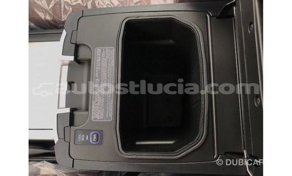 Buy Import Toyota Land Cruiser White Car in Import - Dubai in Anse-la-Raye Buy Import Toyota Land Cruiser White Car in Import - Dubai in Anse-la-Raye