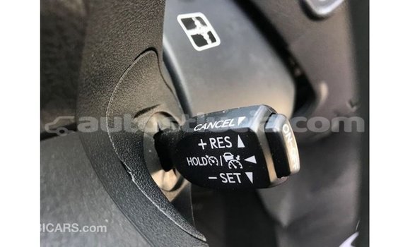 Buy Import Toyota Prado White Car in Import - Dubai in Anse-la-Raye Buy Import Toyota Prado White Car in Import - Dubai in Anse-la-Raye