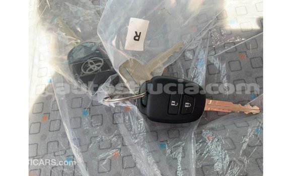 Buy Import Toyota Hiace White Car in Import - Dubai in Anse-la-Raye Buy Import Toyota Hiace White Car in Import - Dubai in Anse-la-Raye