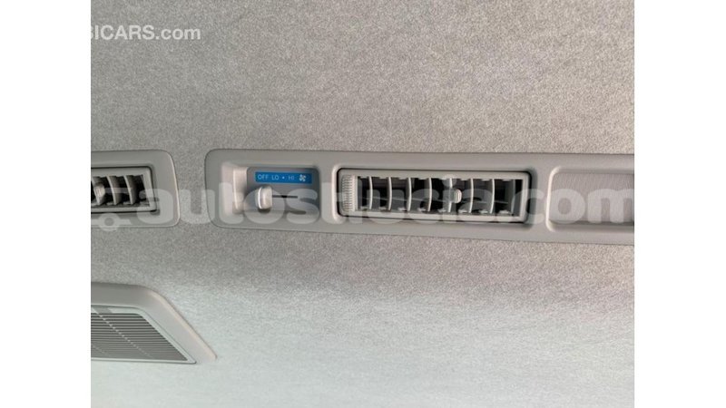 Big with watermark toyota hiace anse la raye import dubai 3040