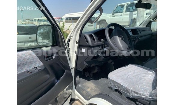 Buy Import Toyota Hiace White Car in Import - Dubai in Anse-la-Raye Buy Import Toyota Hiace White Car in Import - Dubai in Anse-la-Raye