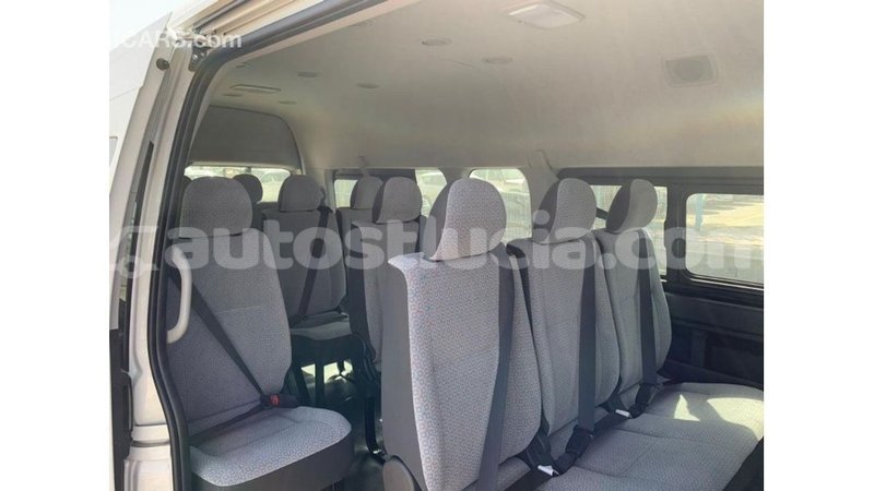 Big with watermark toyota hiace anse la raye import dubai 3040