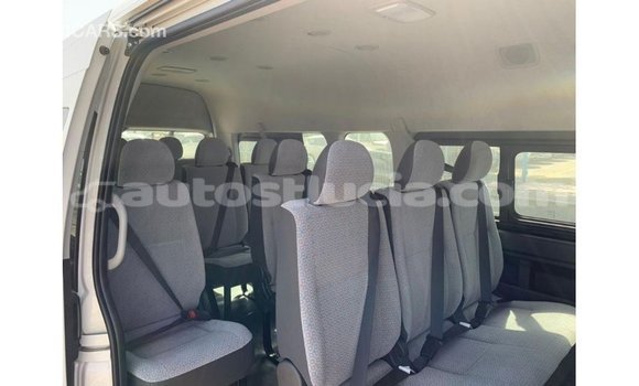Buy Import Toyota Hiace White Car in Import - Dubai in Anse-la-Raye Buy Import Toyota Hiace White Car in Import - Dubai in Anse-la-Raye
