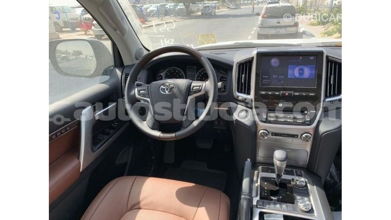 Big with watermark toyota land cruiser anse la raye import dubai 3043