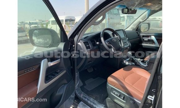 Acheter Import Voiture Toyota Land Cruiser Noir à Import - Dubai, Anse-la-Raye Acheter Import Voiture Toyota Land Cruiser Noir à Import - Dubai, Anse-la-Raye