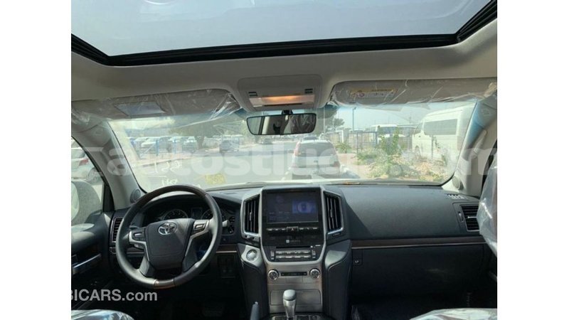 Big with watermark toyota land cruiser anse la raye import dubai 3043