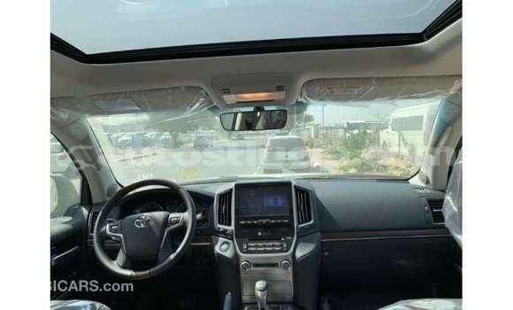 Acheter Import Voiture Toyota Land Cruiser Noir à Import - Dubai, Anse-la-Raye Acheter Import Voiture Toyota Land Cruiser Noir à Import - Dubai, Anse-la-Raye