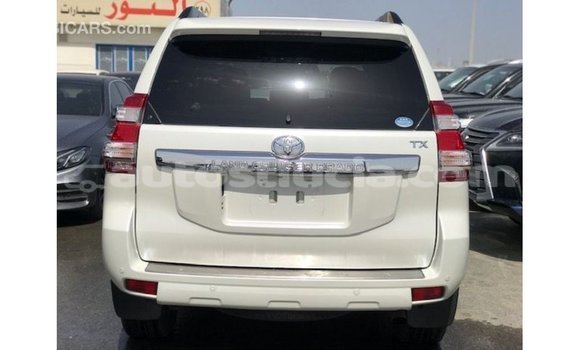 Acheter Import Voiture Toyota Prado Blanc à Import - Dubai, Anse-la-Raye Acheter Import Voiture Toyota Prado Blanc à Import - Dubai, Anse-la-Raye