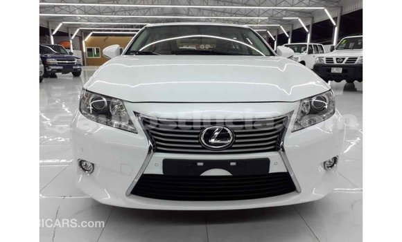 Buy Import Lexus ES White Car in Import - Dubai in Anse-la-Raye Buy Import Lexus ES White Car in Import - Dubai in Anse-la-Raye