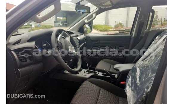 Buy Import Toyota Hilux Brown Car in Import - Dubai in Anse-la-Raye Buy Import Toyota Hilux Brown Car in Import - Dubai in Anse-la-Raye