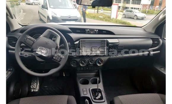 Buy Import Toyota Hilux Brown Car in Import - Dubai in Anse-la-Raye Buy Import Toyota Hilux Brown Car in Import - Dubai in Anse-la-Raye