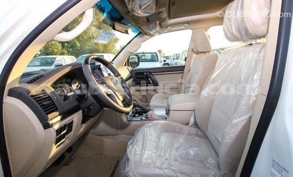 Buy Import Toyota Land Cruiser White Car in Import - Dubai in Anse-la-Raye Buy Import Toyota Land Cruiser White Car in Import - Dubai in Anse-la-Raye