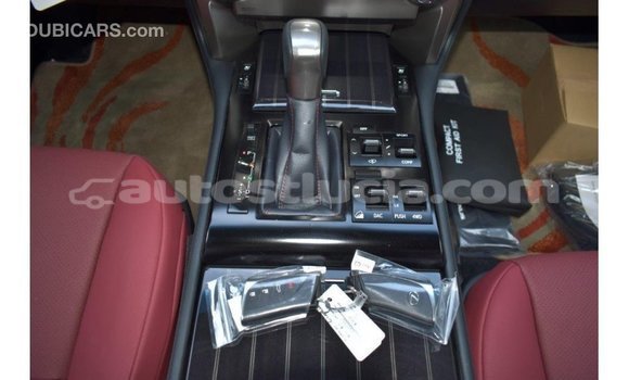 Acheter Import Voiture Lexus GX Blanc à Import - Dubai, Anse-la-Raye Acheter Import Voiture Lexus GX Blanc à Import - Dubai, Anse-la-Raye