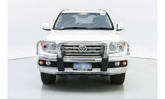 Buy Import Toyota Land Cruiser White Car in Import - Dubai in Anse-la-Raye Buy Import Toyota Land Cruiser White Car in Import - Dubai in Anse-la-Raye