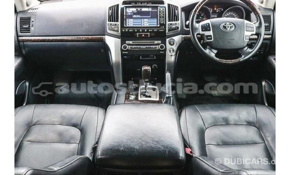 Buy Import Toyota Land Cruiser White Car in Import - Dubai in Anse-la-Raye Buy Import Toyota Land Cruiser White Car in Import - Dubai in Anse-la-Raye