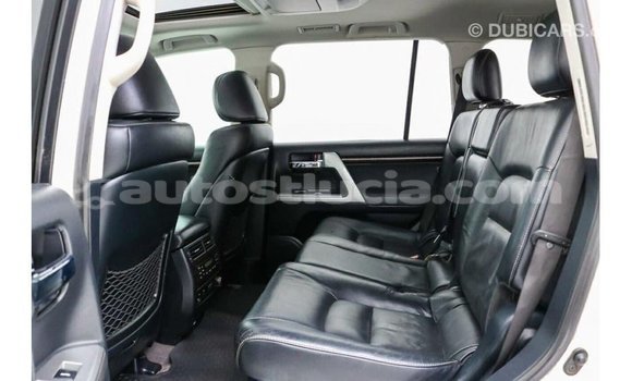 Buy Import Toyota Land Cruiser White Car in Import - Dubai in Anse-la-Raye Buy Import Toyota Land Cruiser White Car in Import - Dubai in Anse-la-Raye