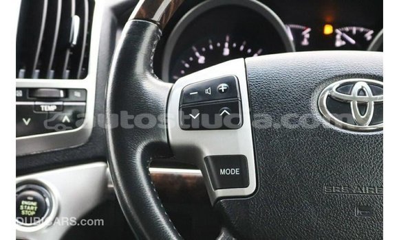 Buy Import Toyota Land Cruiser White Car in Import - Dubai in Anse-la-Raye Buy Import Toyota Land Cruiser White Car in Import - Dubai in Anse-la-Raye