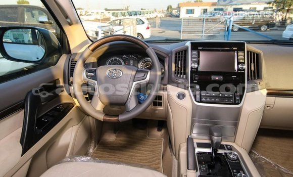 Buy Import Toyota Land Cruiser White Car in Import - Dubai in Anse-la-Raye Buy Import Toyota Land Cruiser White Car in Import - Dubai in Anse-la-Raye