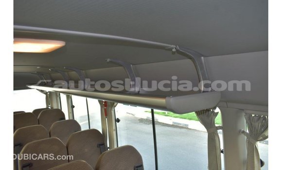 Acheter Import Voiture Toyota Coaster Blanc à Import - Dubai, Anse-la-Raye Acheter Import Voiture Toyota Coaster Blanc à Import - Dubai, Anse-la-Raye