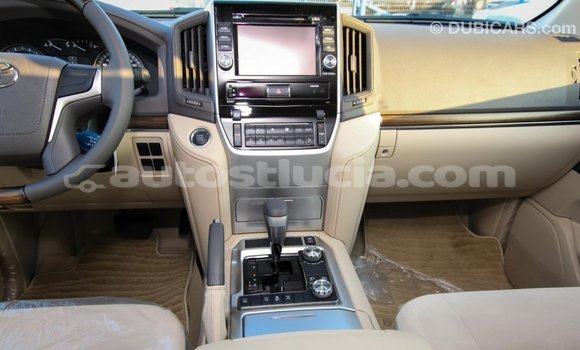 Buy Import Toyota Land Cruiser White Car in Import - Dubai in Anse-la-Raye Buy Import Toyota Land Cruiser White Car in Import - Dubai in Anse-la-Raye
