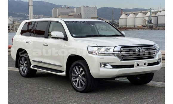 Buy Import Toyota Land Cruiser White Car in Import - Dubai in Anse-la-Raye Buy Import Toyota Land Cruiser White Car in Import - Dubai in Anse-la-Raye