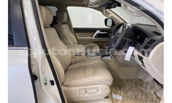 Buy Import Toyota Land Cruiser White Car in Import - Dubai in Anse-la-Raye Buy Import Toyota Land Cruiser White Car in Import - Dubai in Anse-la-Raye