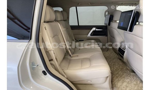 Buy Import Toyota Land Cruiser White Car in Import - Dubai in Anse-la-Raye Buy Import Toyota Land Cruiser White Car in Import - Dubai in Anse-la-Raye