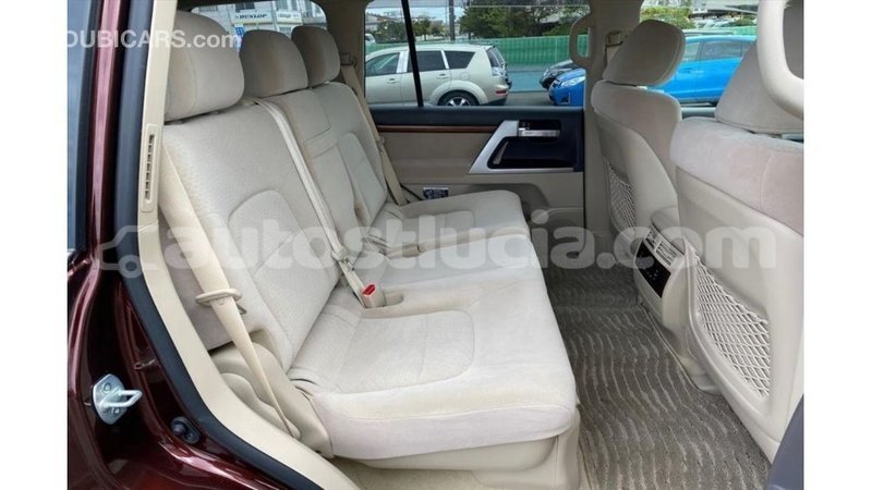 Big with watermark toyota land cruiser anse la raye import dubai 3071