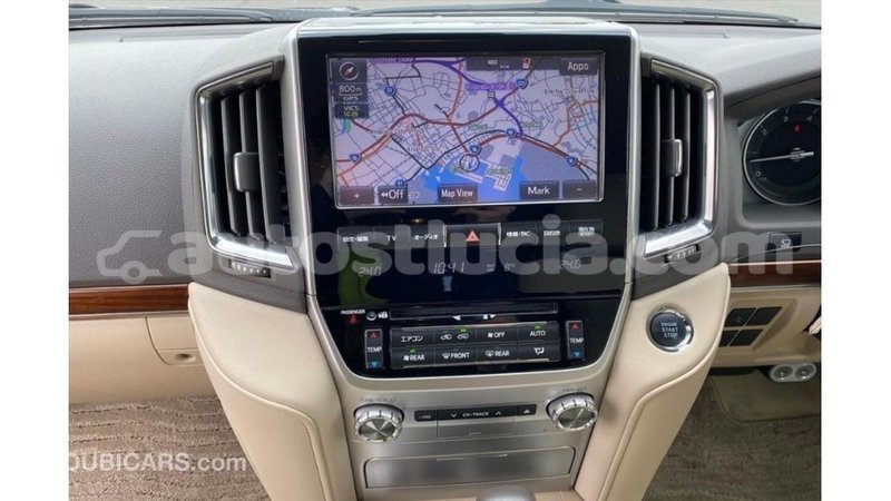 Big with watermark toyota land cruiser anse la raye import dubai 3071