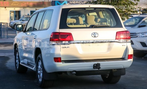Buy Import Toyota Land Cruiser White Car in Import - Dubai in Anse-la-Raye Buy Import Toyota Land Cruiser White Car in Import - Dubai in Anse-la-Raye