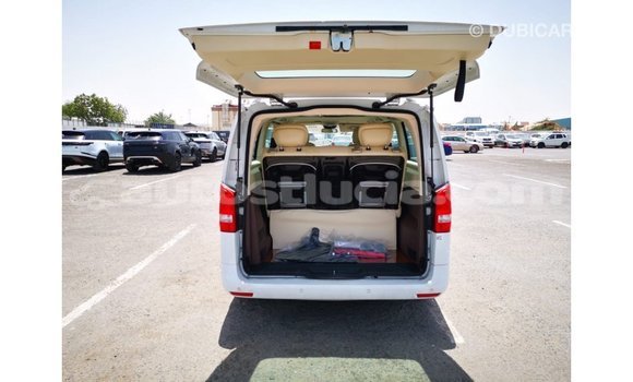 Buy Import Mercedes-Benz Vito White Car in Import - Dubai in Anse-la-Raye Buy Import Mercedes-Benz Vito White Car in Import - Dubai in Anse-la-Raye