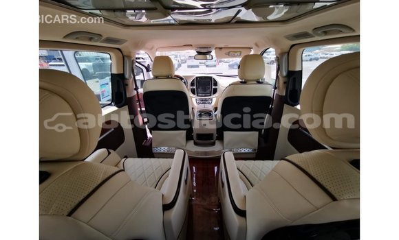 Buy Import Mercedes-Benz Vito White Car in Import - Dubai in Anse-la-Raye Buy Import Mercedes-Benz Vito White Car in Import - Dubai in Anse-la-Raye
