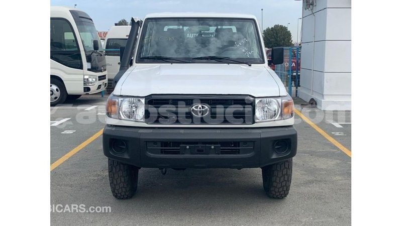 Big with watermark toyota land cruiser anse la raye import dubai 3088