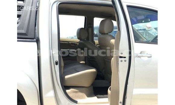 Buy Import Toyota Hilux Other Car in Import - Dubai in Anse-la-Raye Buy Import Toyota Hilux Other Car in Import - Dubai in Anse-la-Raye