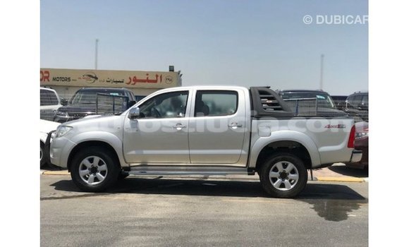 Buy Import Toyota Hilux Other Car in Import - Dubai in Anse-la-Raye Buy Import Toyota Hilux Other Car in Import - Dubai in Anse-la-Raye