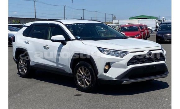 Buy Import Toyota 4Runner White Car in Import - Dubai in Anse-la-Raye Buy Import Toyota 4Runner White Car in Import - Dubai in Anse-la-Raye