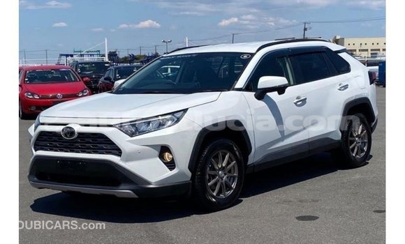 Buy Import Toyota 4Runner White Car in Import - Dubai in Anse-la-Raye Buy Import Toyota 4Runner White Car in Import - Dubai in Anse-la-Raye