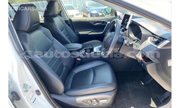 Buy Import Toyota 4Runner White Car in Import - Dubai in Anse-la-Raye Buy Import Toyota 4Runner White Car in Import - Dubai in Anse-la-Raye