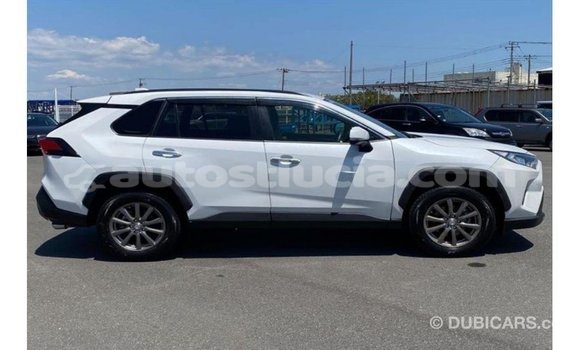 Buy Import Toyota 4Runner White Car in Import - Dubai in Anse-la-Raye Buy Import Toyota 4Runner White Car in Import - Dubai in Anse-la-Raye
