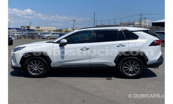 Buy Import Toyota 4Runner White Car in Import - Dubai in Anse-la-Raye Buy Import Toyota 4Runner White Car in Import - Dubai in Anse-la-Raye