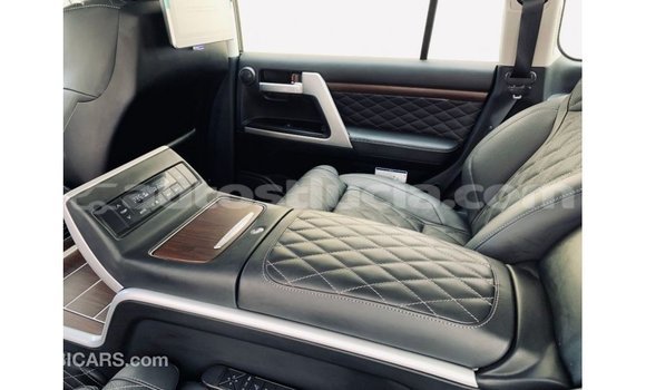 Buy Import Toyota Land Cruiser Black Car in Import - Dubai in Anse-la-Raye Buy Import Toyota Land Cruiser Black Car in Import - Dubai in Anse-la-Raye