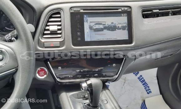 Buy Import Honda C White Bike in Import - Dubai in Anse-la-Raye Buy Import Honda C White Bike in Import - Dubai in Anse-la-Raye