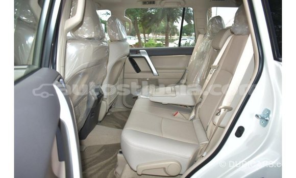Acheter Import Voiture Toyota Prado Blanc à Import - Dubai, Anse-la-Raye Acheter Import Voiture Toyota Prado Blanc à Import - Dubai, Anse-la-Raye